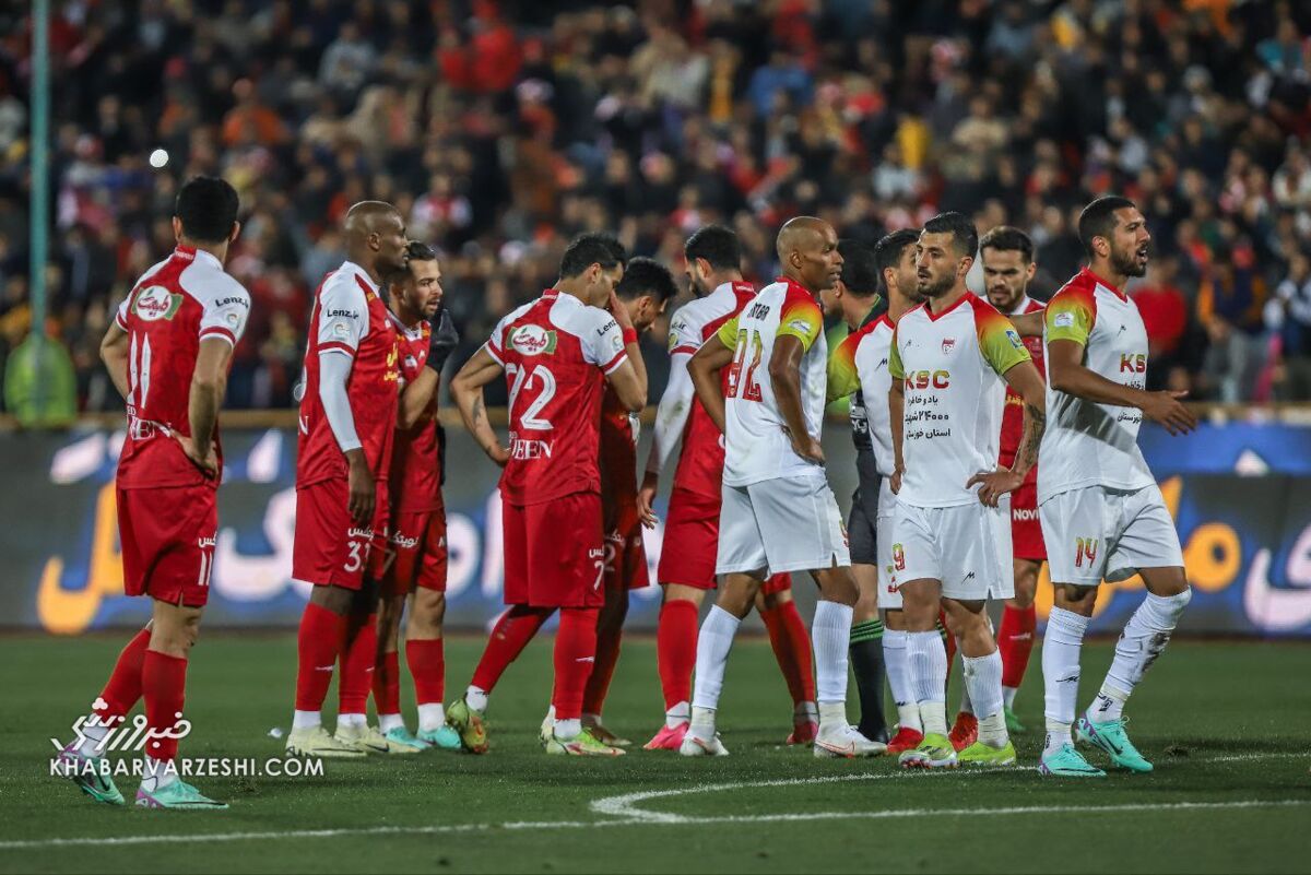 شب غیرمنتظره یک ستاره مقابل پرسپولیس شب غیرمنتظره یک ستاره مقابل پرسپولیس