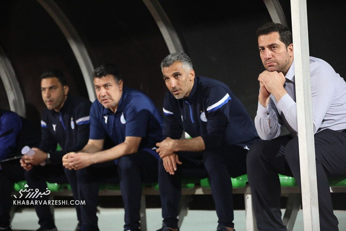 عکس| هاشمینسب دوباره قرمزپوش شد! عکس| هاشمینسب دوباره قرمزپوش شد!