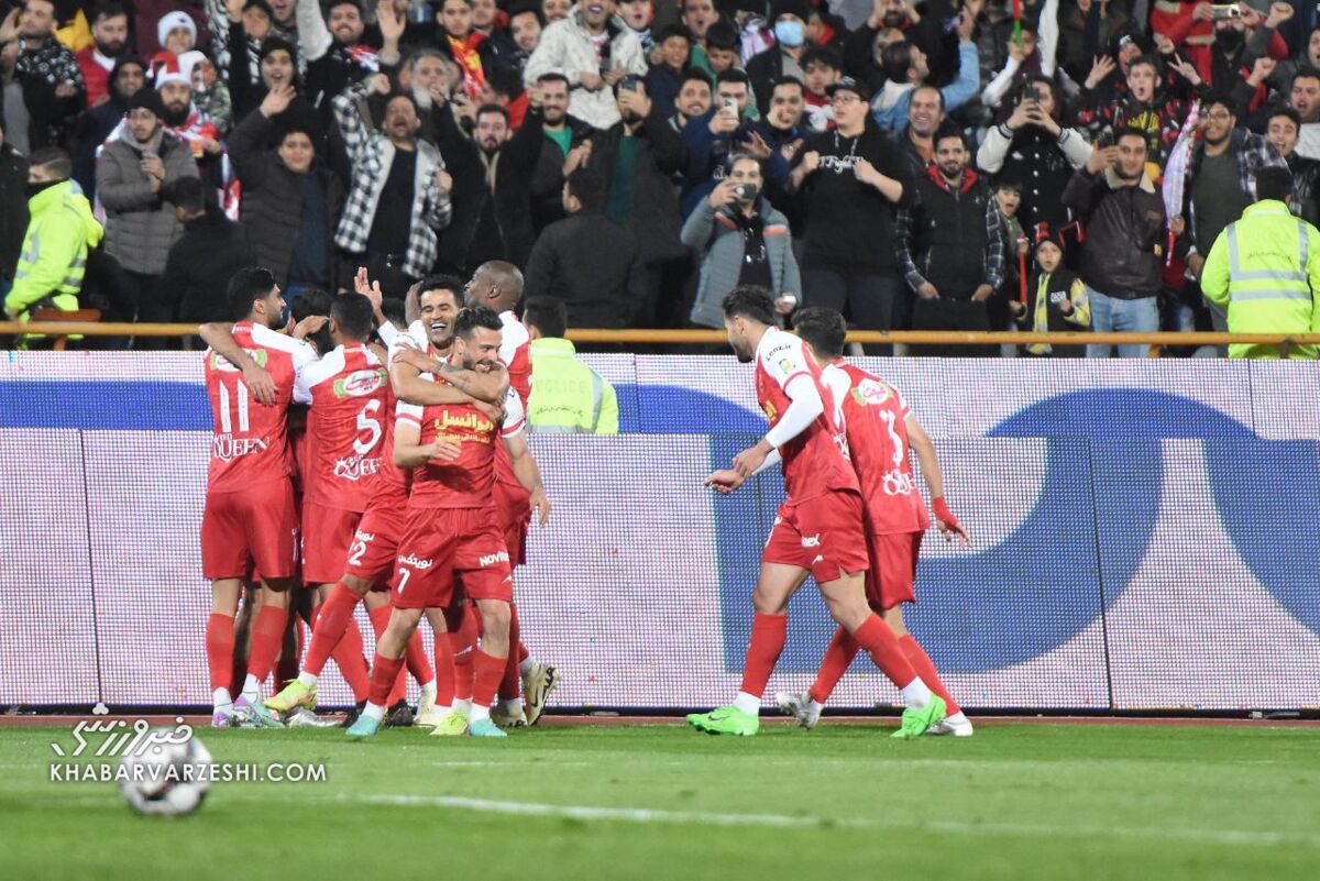 عکس| پوستر خاص پرسپولیس برای دربی با تصاویری کنایهآمیز به استقلالیها عکس| پوستر خاص پرسپولیس برای دربی با تصاویری کنایهآمیز به استقلالیها
