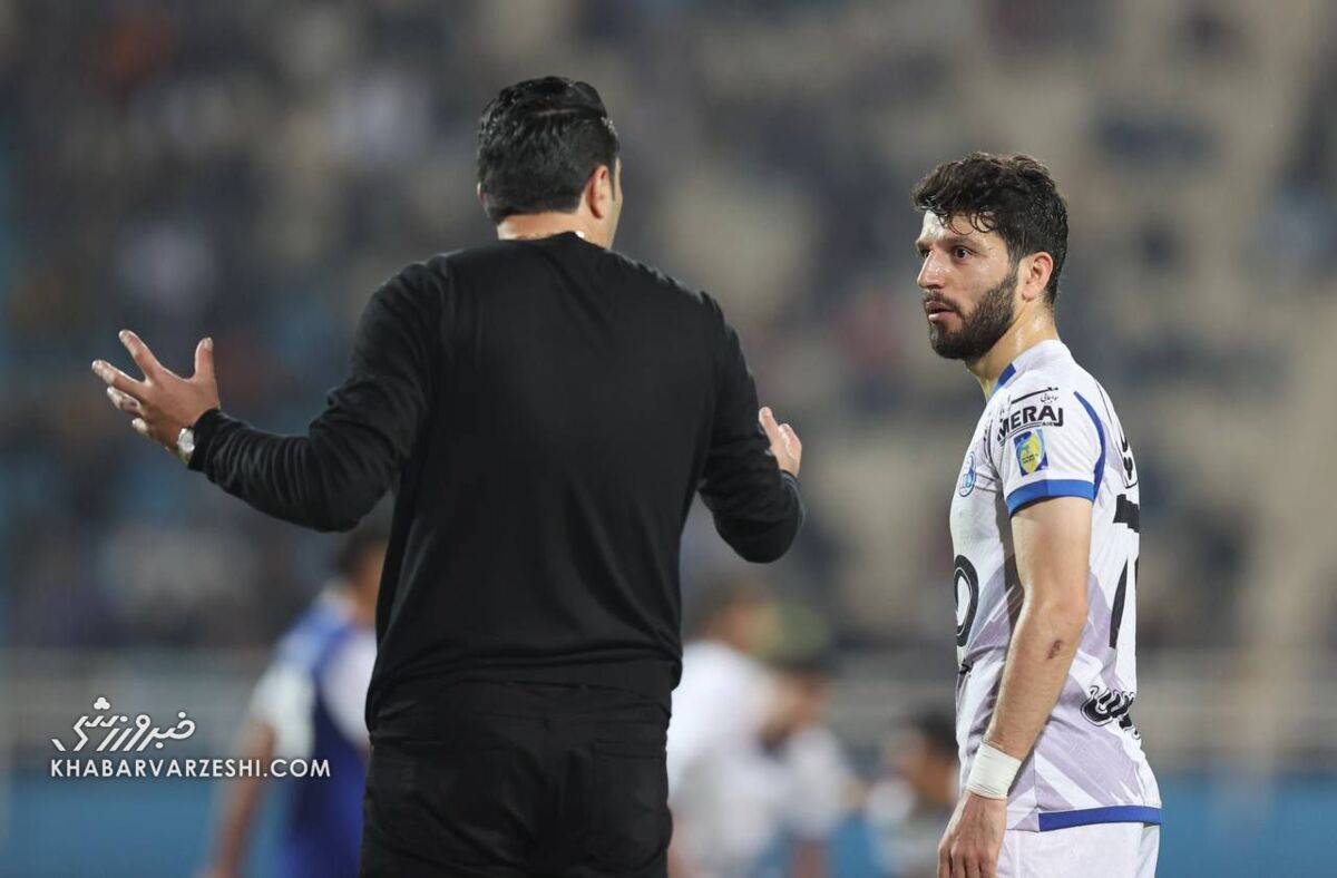 طلب ۱,۷۰۰,۰۰۰,۰۰۰ یک خارجی از استقلال طلب ۱,۷۰۰,۰۰۰,۰۰۰ یک خارجی از استقلال