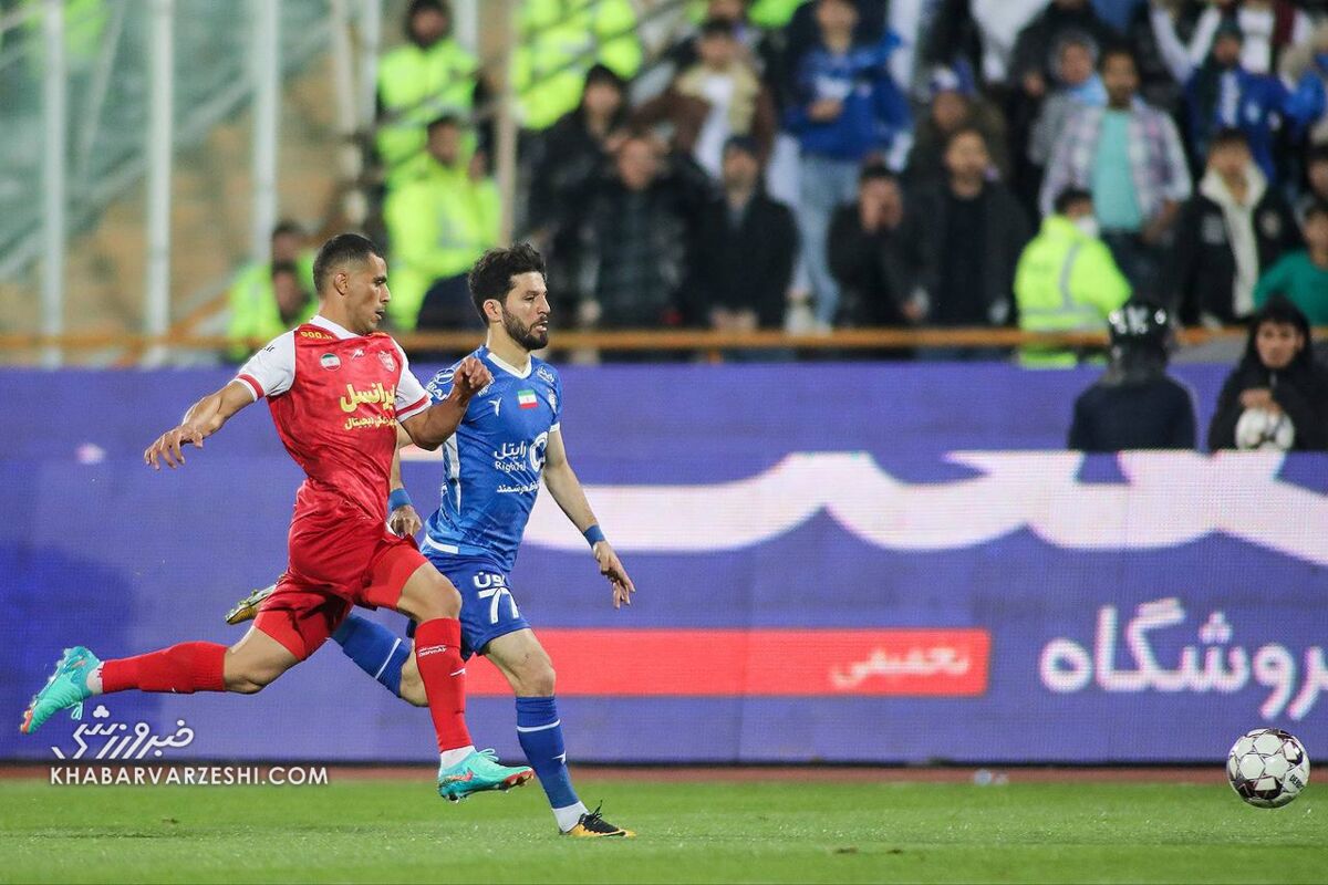 وضعیت پرسپولیس در دربی؛ ۲ مدافع نیمکت نشین در ترکیب اصلی!/ استقلال از ثانیه اول دنبال تساوی بود اما...