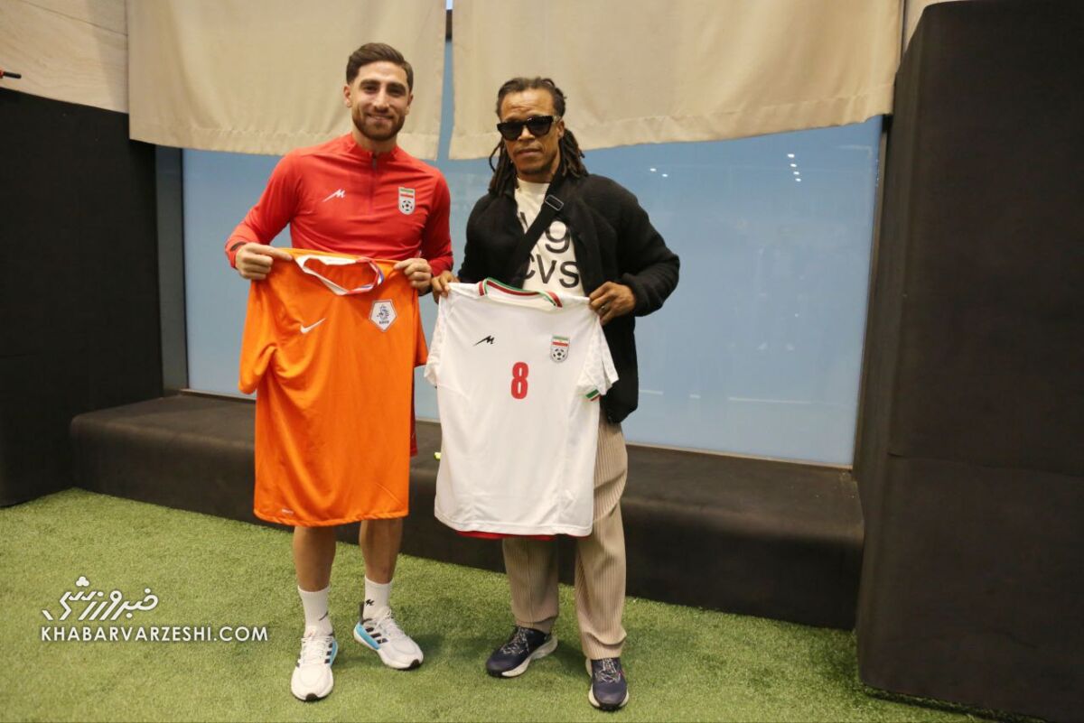 عکس| صحبتهای خصوصی ادگار داویدز با علیرضا جهانبخش