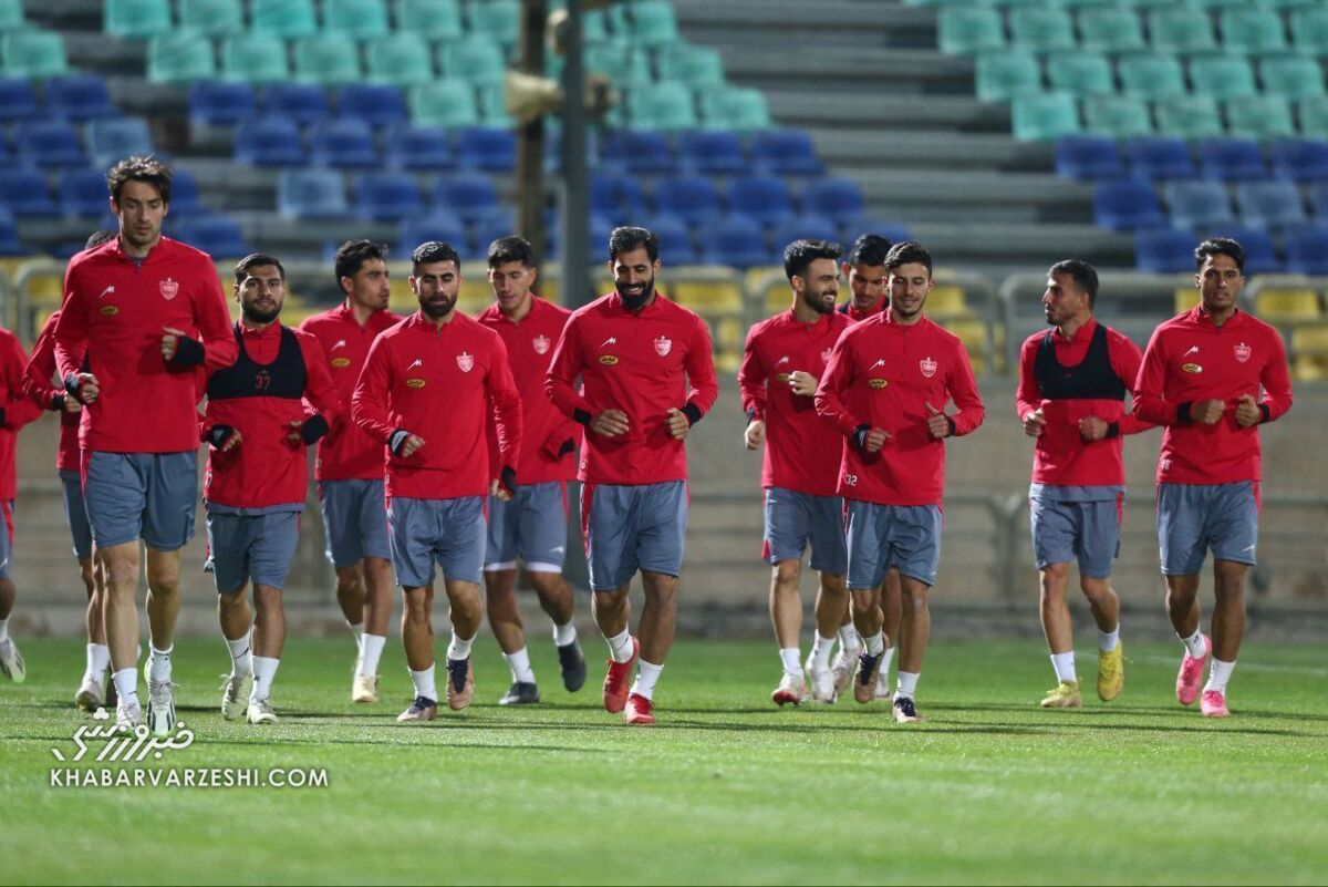 سرمربی پرسپولیس به ایران برنگشت