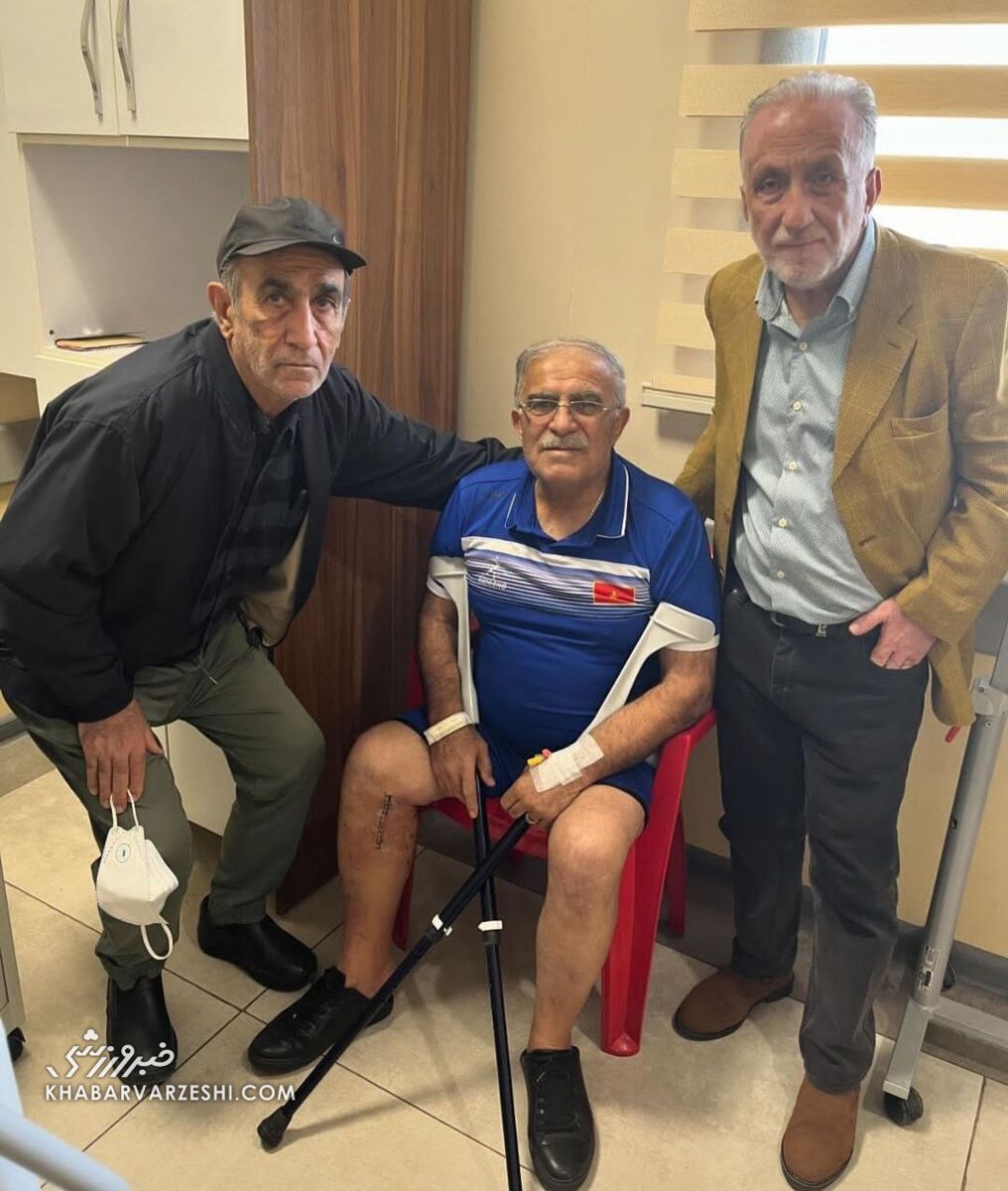 عکس| سلطان استقلال به عیادت گلزن جامجهانی رفت