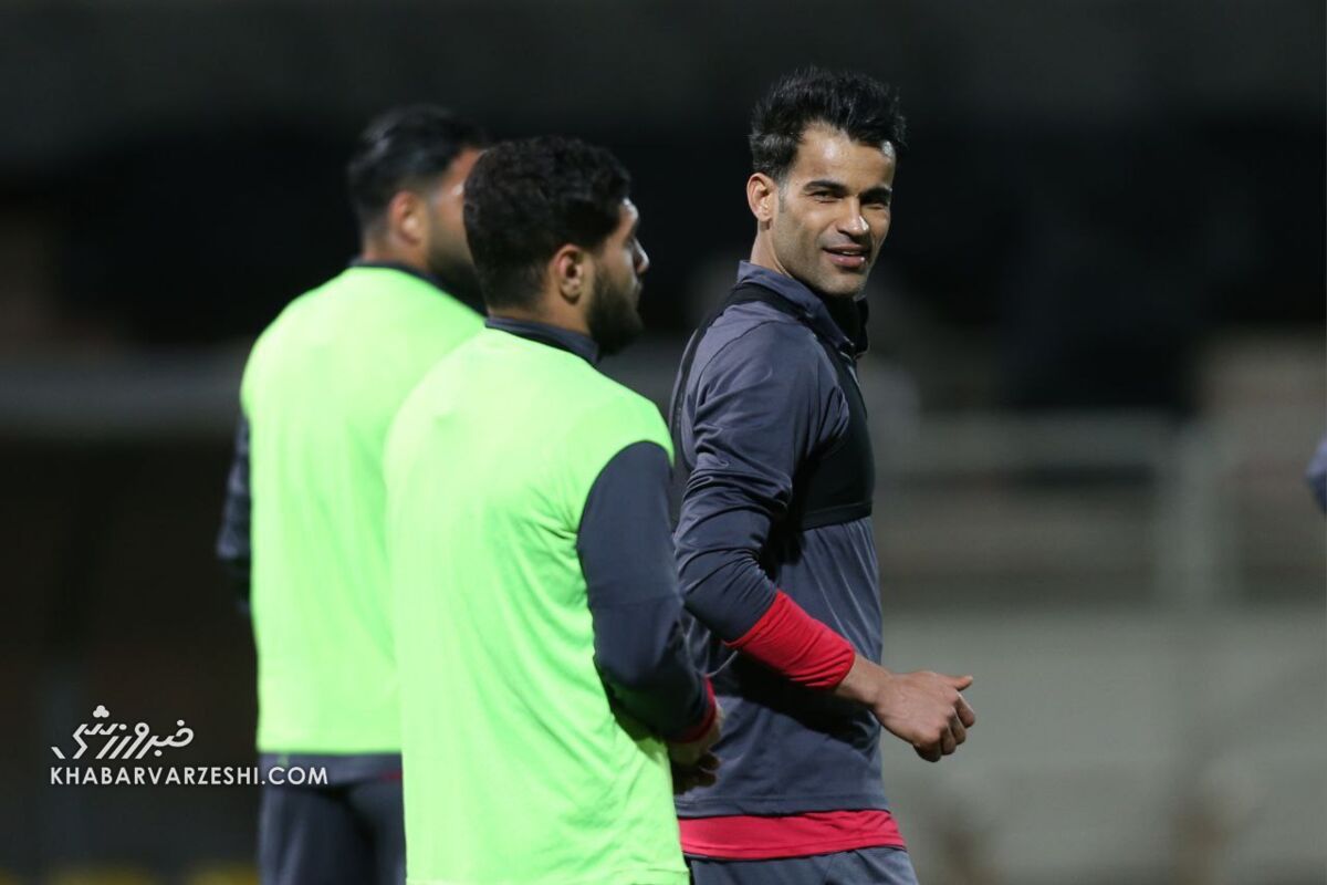 تصاویر| چهره برزیلی لابهلای پرسپولیسیها پا به توپ شد!