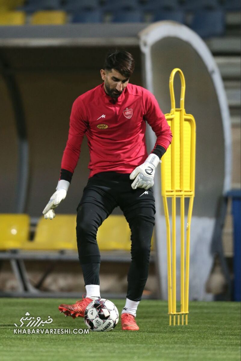 تصاویر| چهره برزیلی لابهلای پرسپولیسیها پا به توپ شد!