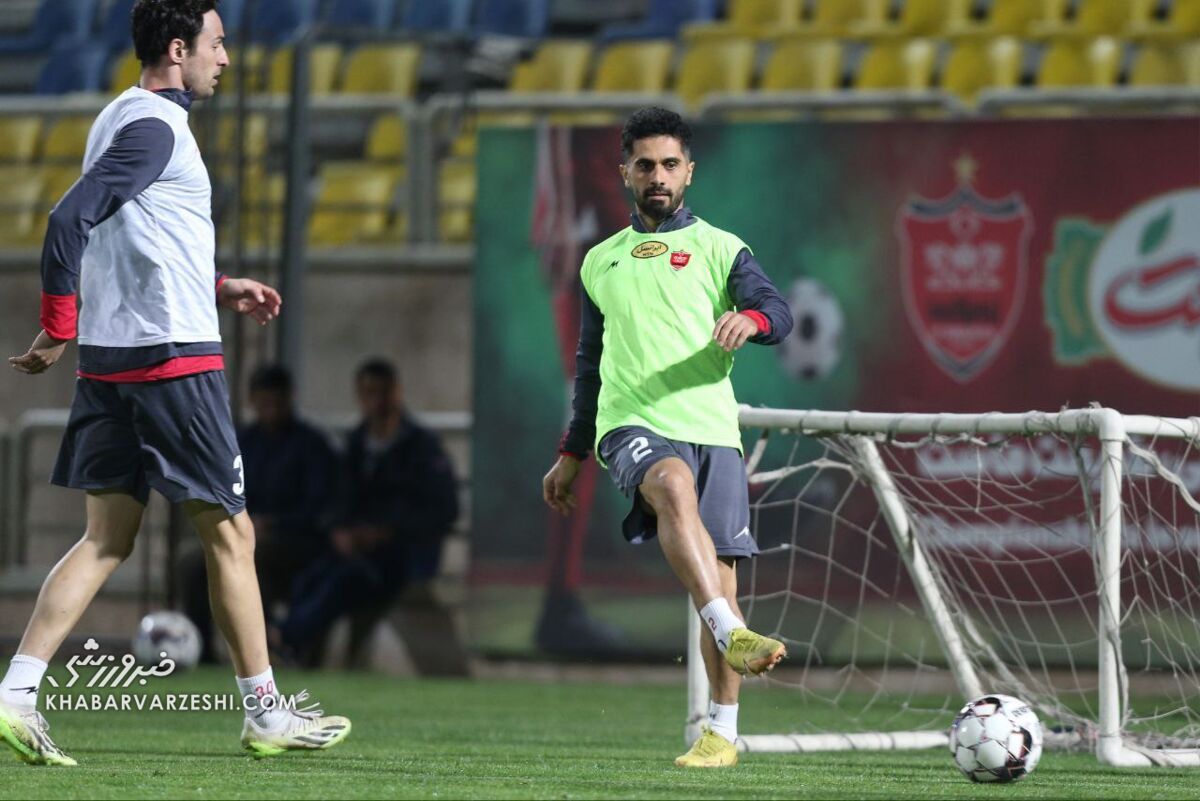 تصاویر| چهره برزیلی لابهلای پرسپولیسیها پا به توپ شد!