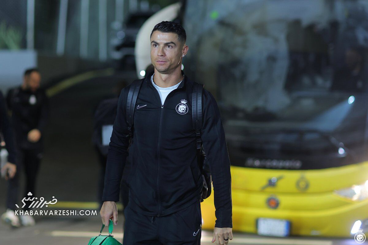 عکس| ببینید رونالدو با ریش چه شکلی شده است! عکس| ببینید رونالدو با ریش چه شکلی شده است!