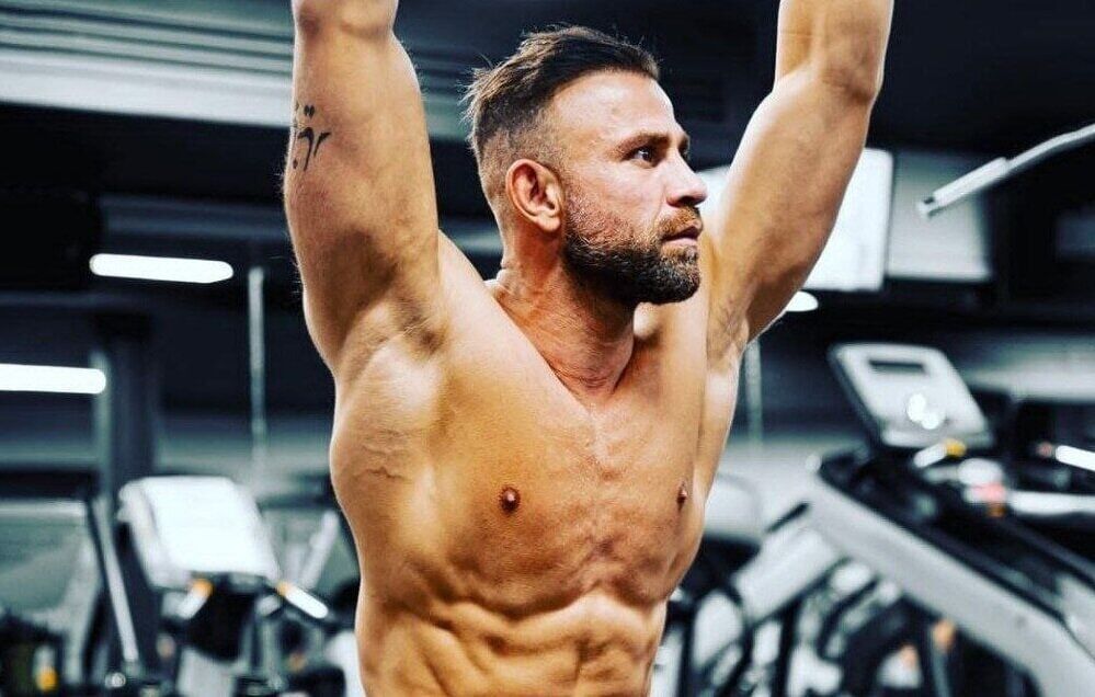 ستاره سابق پرسپولیس جا پای هادی چوپان گذاشت!