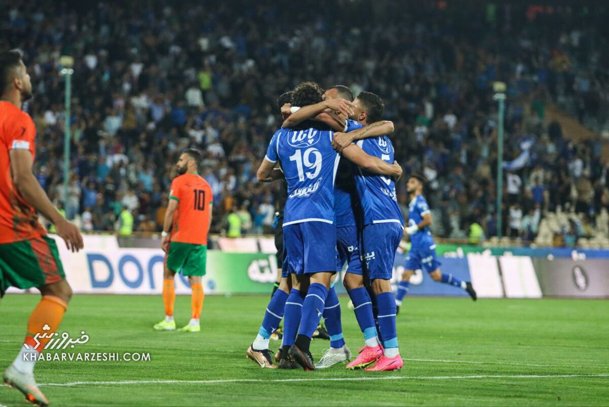 قهرمانی این فصل حتی از قهرمانی بدون شکست استقلال هم دلچسبتر است/ لابیهایی که میشود، به ضرر استقلال است