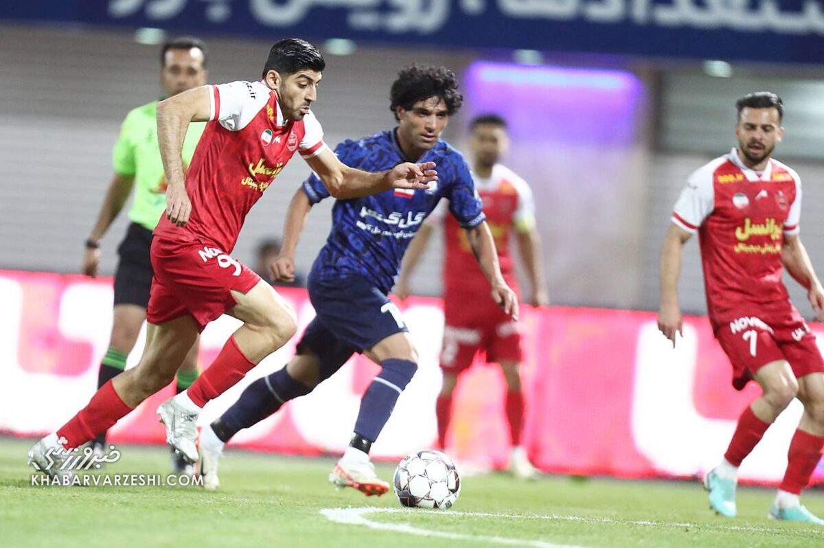 ستاره پرسپولیس چرا اینقدر عصبی است؟/ مهدی ترابی بمب ساعتی برای اخراج!