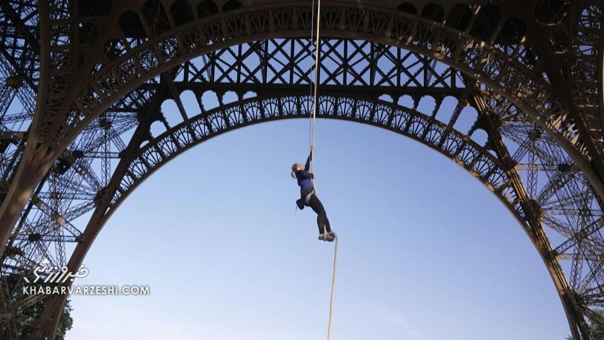 زن فرانسوی رکورد صعود با طناب را شکست/ رسیدن به طبقه دوم برج ایفل تنها در ۱۸ دقیقه +عکس