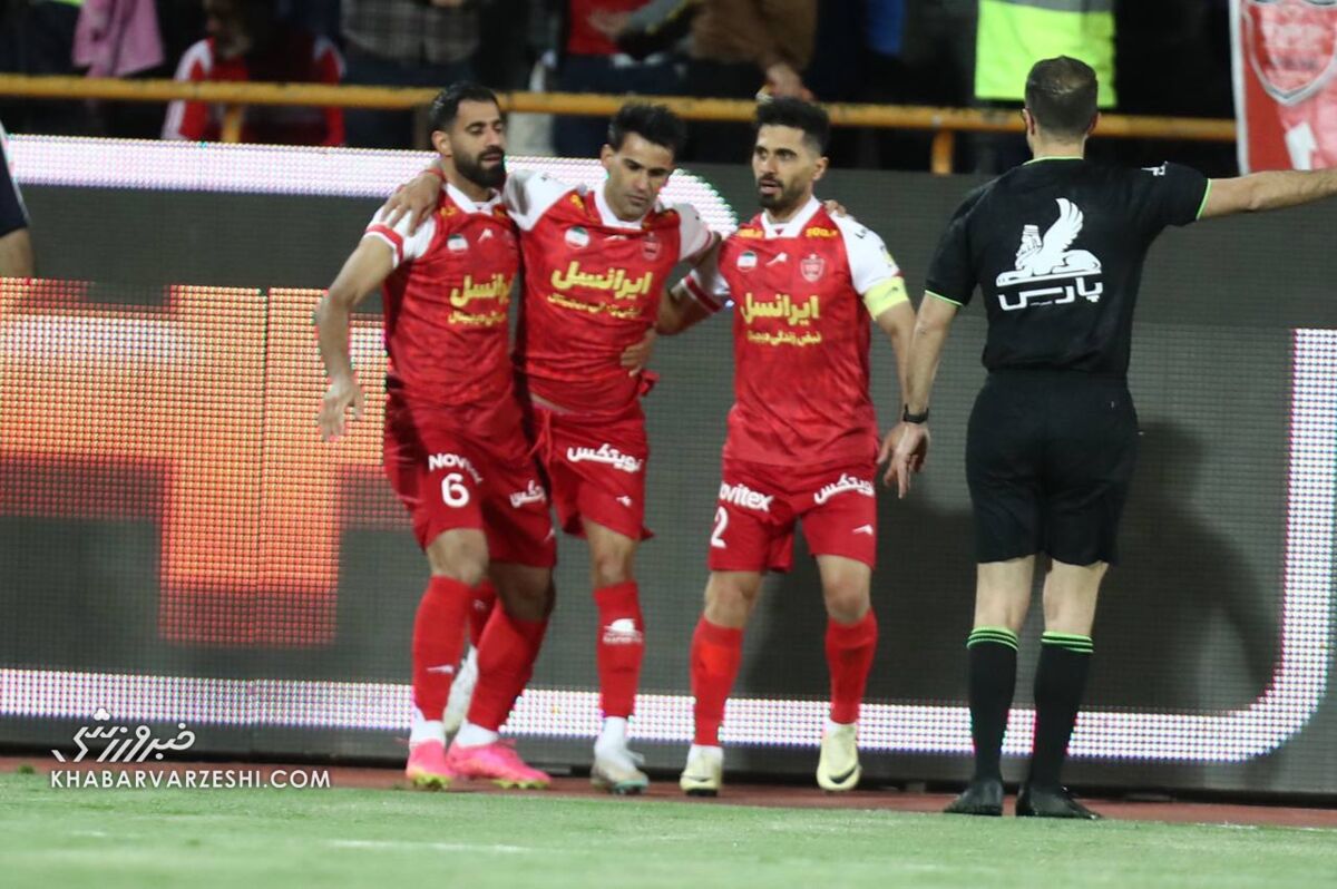 عکس| رونمایی از پوستر پرسپولیس مقابل آلومینیوم عکس| رونمایی از پوستر پرسپولیس مقابل آلومینیوم