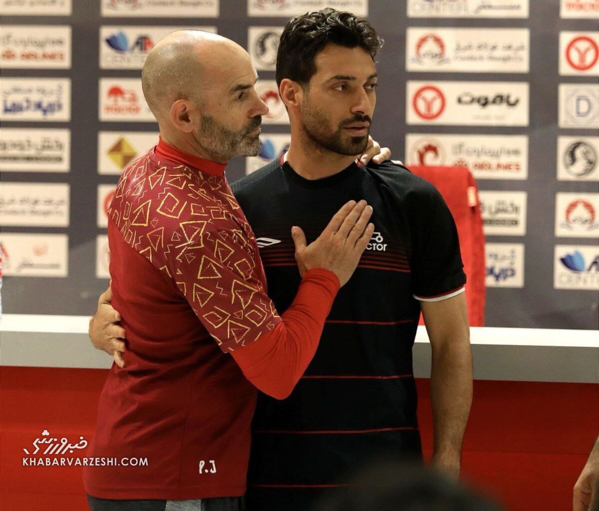 سرمربی تراکتور با شاگردانش خداحافظی کرد سرمربی تراکتور با شاگردانش خداحافظی کرد