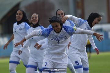 علاقه شدید خانم‌گل فوتبال زنان ایران به استقلال و قایدی