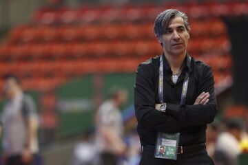 سرمربی تیم ملی فاش کرد؛ مشکلات در ریاض تمامی ندارد/ گاز گرفتگی تیم ملی فوتسال در تمرین!