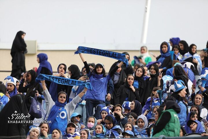 هواداران استقلال؛ استقلال - شمسآذر