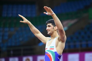 دشت پنجمین سهمیه المپیک کشتی فرنگی ایران/ پاریس منتظر امین کاویانی‌نژاد