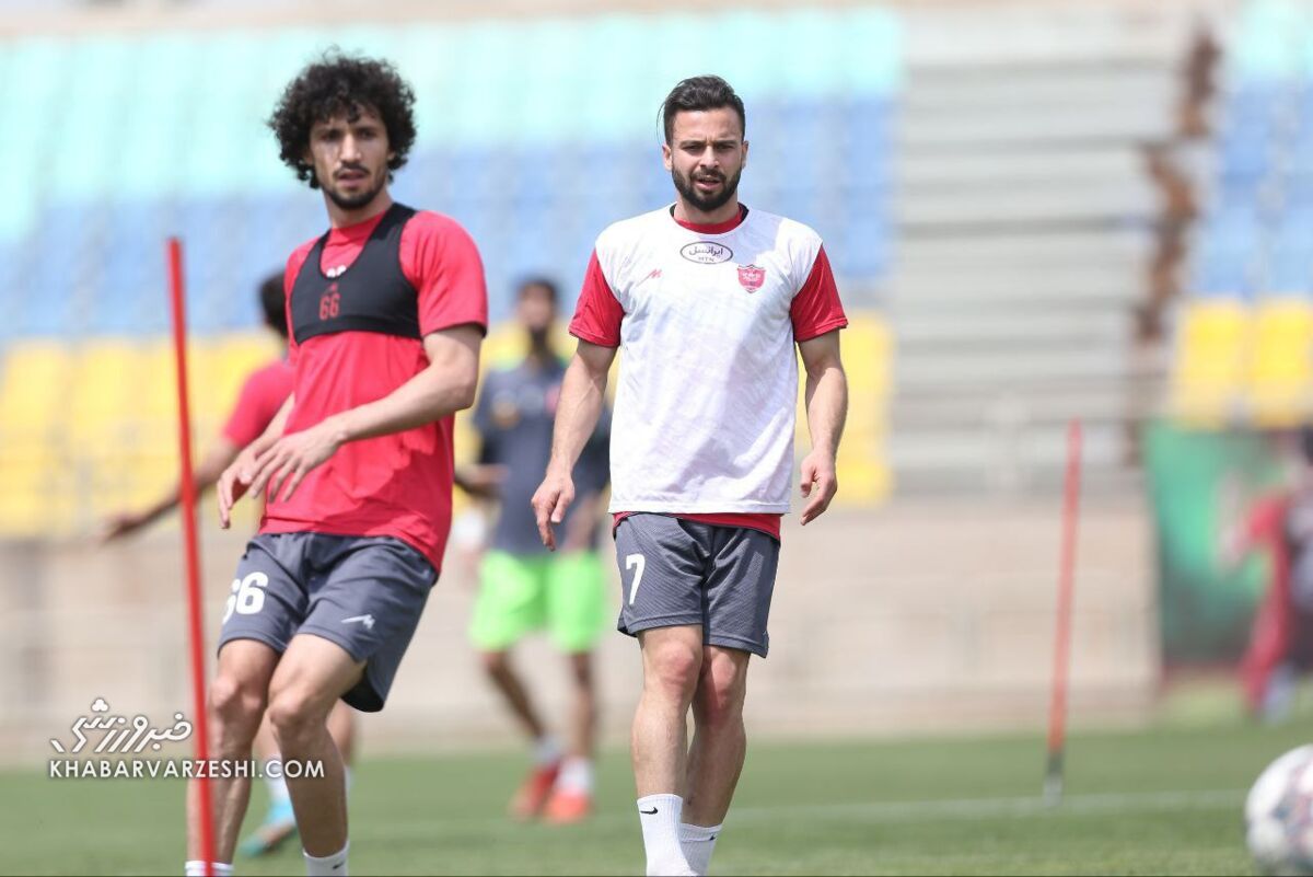 تصاویر| ۲ بانوی ورزشکار در تمرین پرسپولیس/ لایک ذخیرههای بیرانوند!