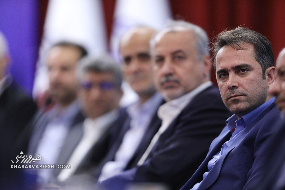 شوک شبانه به استقلال؛ مدیرعامل در حساسترین زمان برکنار شد/ رونمایی از جانشین خطیر شوک شبانه به استقلال؛ مدیرعامل در حساسترین زمان برکنار شد/ رونمایی از جانشین خطیر