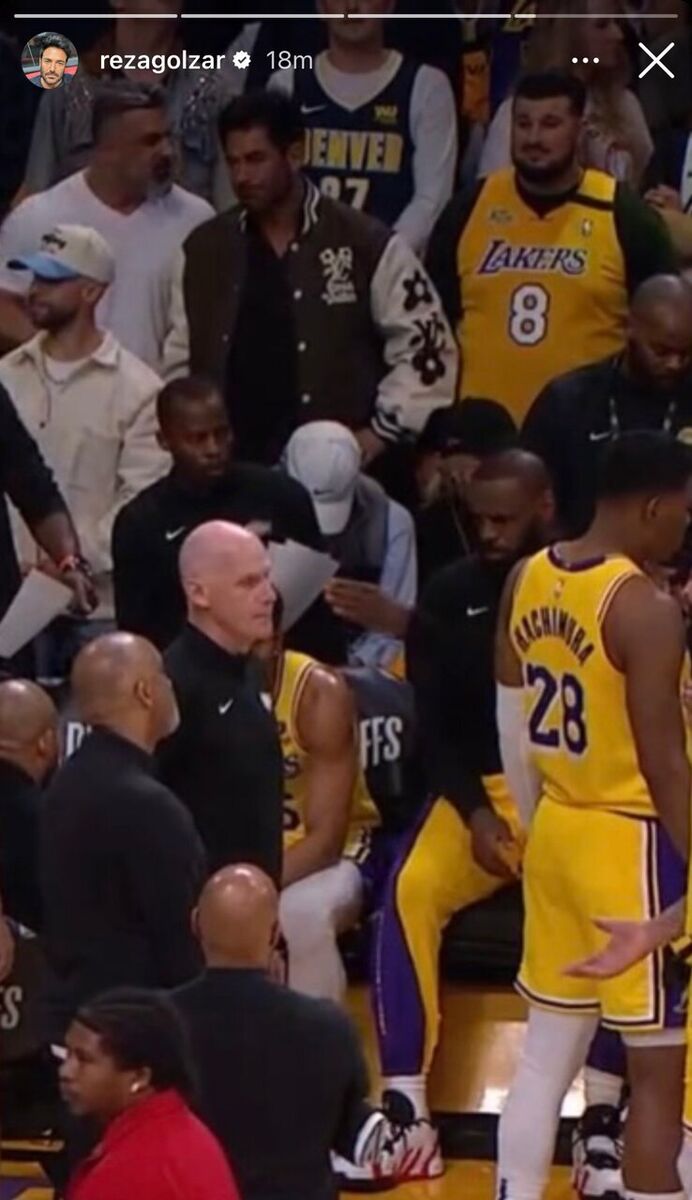 عکس| محمدرضا گلزار در جایگاه VIPو پشتسر پادشاه NBA/ آقای سوپراستار برای این صندلی ۱۲۵ میلیون پول داد