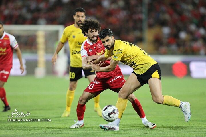 میلاد زکیپور؛ پرسپولیس - سپاهان