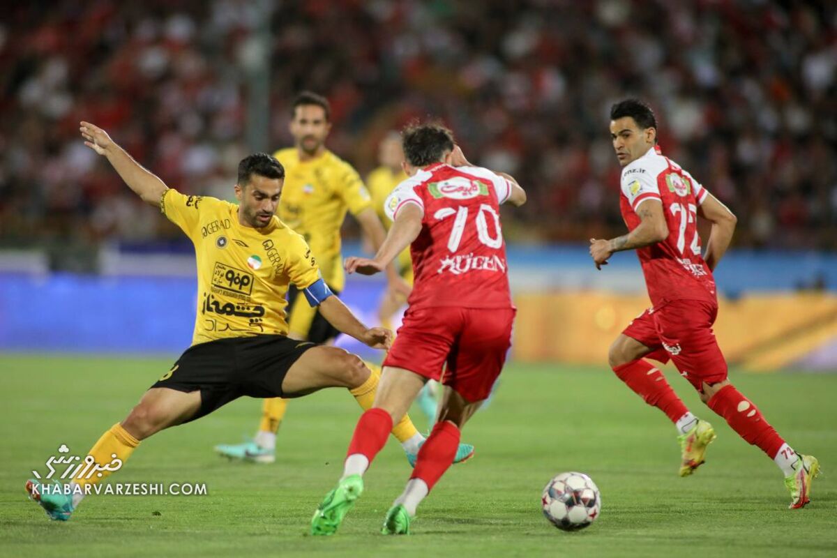 حضور کاپیتان سپاهان در استقلال رسما منتفی شد حضور کاپیتان سپاهان در استقلال رسما منتفی شد