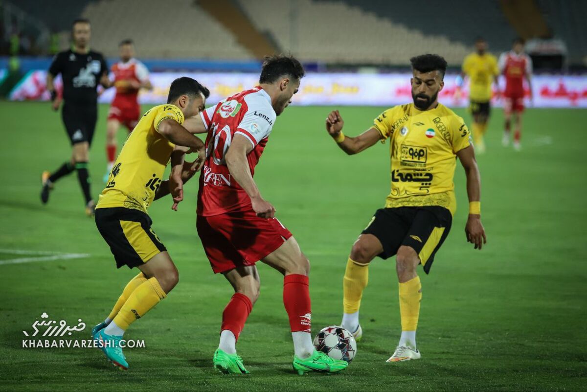 مسیر رامین رضاییان به پرسپولیس می‌رسد؟