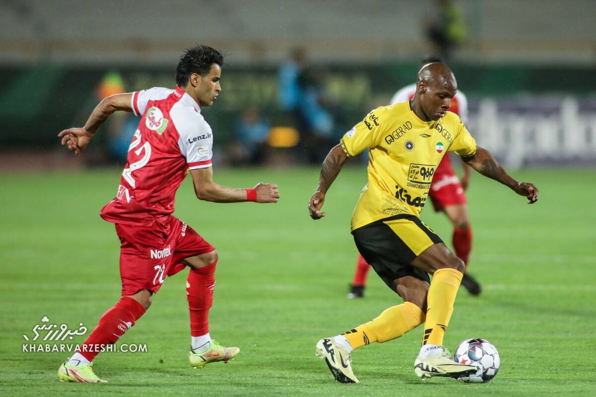 ناکامی استقلال در جذب دو ستاره/ سپاهان پاسخ منفی داد! ناکامی استقلال در جذب دو ستاره/ سپاهان پاسخ منفی داد!