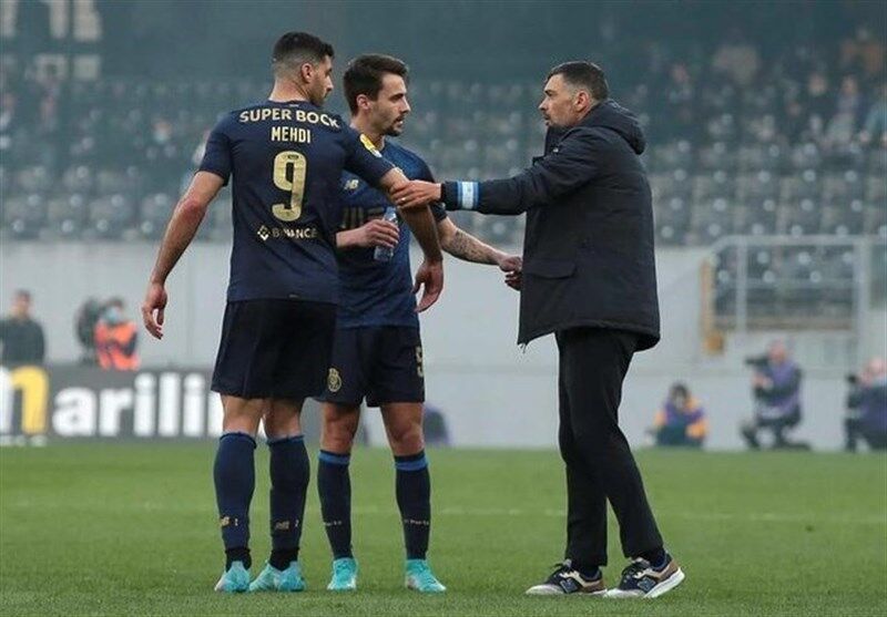 احمقانه است که از طارمی استفاده نکنیم/ او طوری بازی کرد که انگار قرارداد ۱۰ ساله دارد احمقانه است که از طارمی استفاده نکنیم/ او طوری بازی کرد که انگار قرارداد ۱۰ ساله دارد