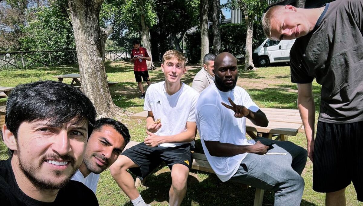 عکس| دورهمی سردار آزمون و ستارههای رم در دل طبیعت