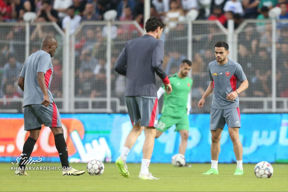 آغاز تمرینات پیش فصل پرسپولیس در غیاب بازیکنان خارجی آغاز تمرینات پیش فصل پرسپولیس در غیاب بازیکنان خارجی