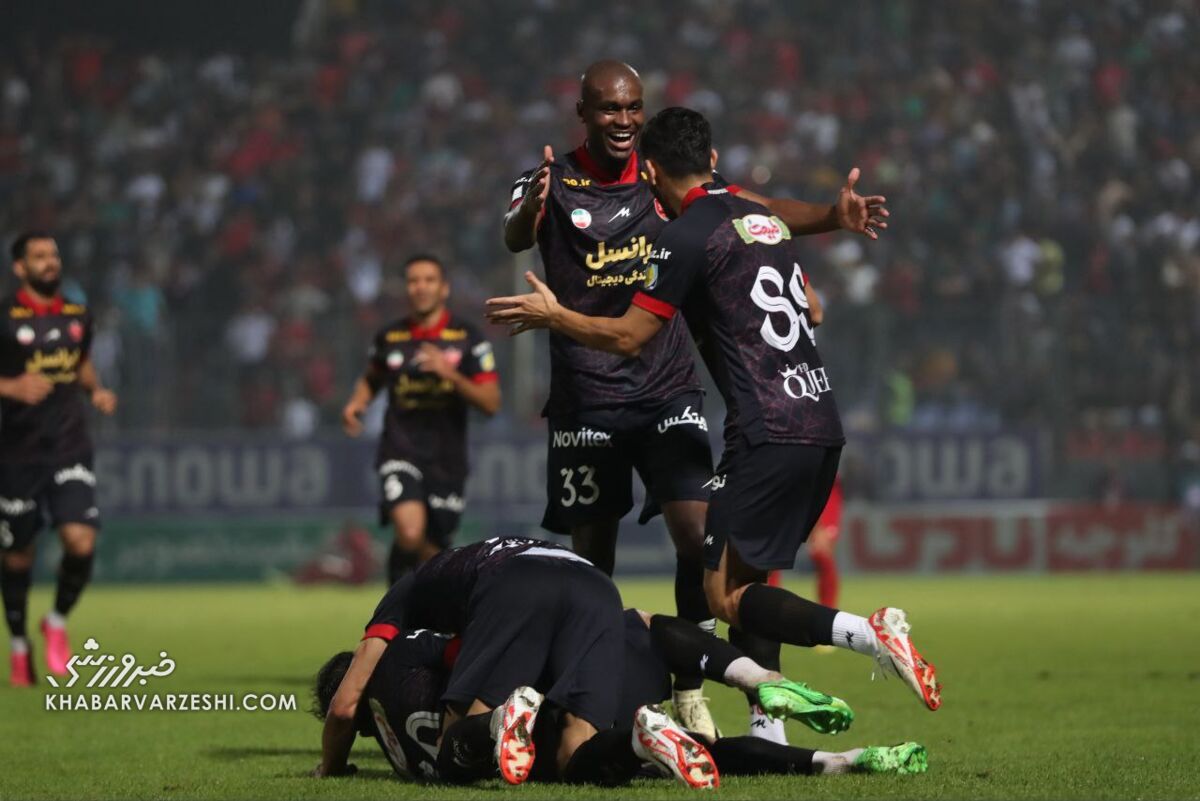پرسپولیسیها پاداش گرفتند پرسپولیسیها پاداش گرفتند