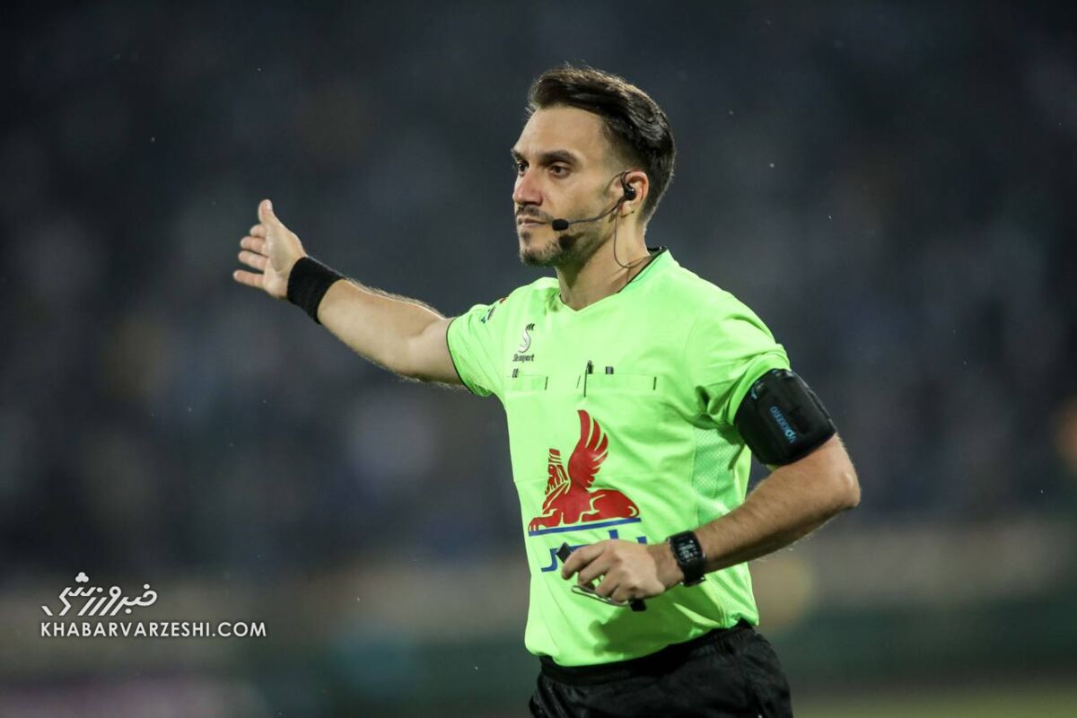 داور بازیهای استقلال و پرسپولیس مشخص شدند/ برگزاری تمامی دیدارها با VAR داور بازیهای استقلال و پرسپولیس مشخص شدند/ برگزاری تمامی دیدارها با VAR