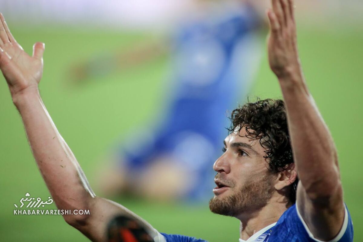 گل بلانکو بالاتر از سطح آسیا بود/ استقلال به این سادگی قید قهرمانی را نمیزند/ برد پرسپولیس فشار تیم نکونام را افزایش داد