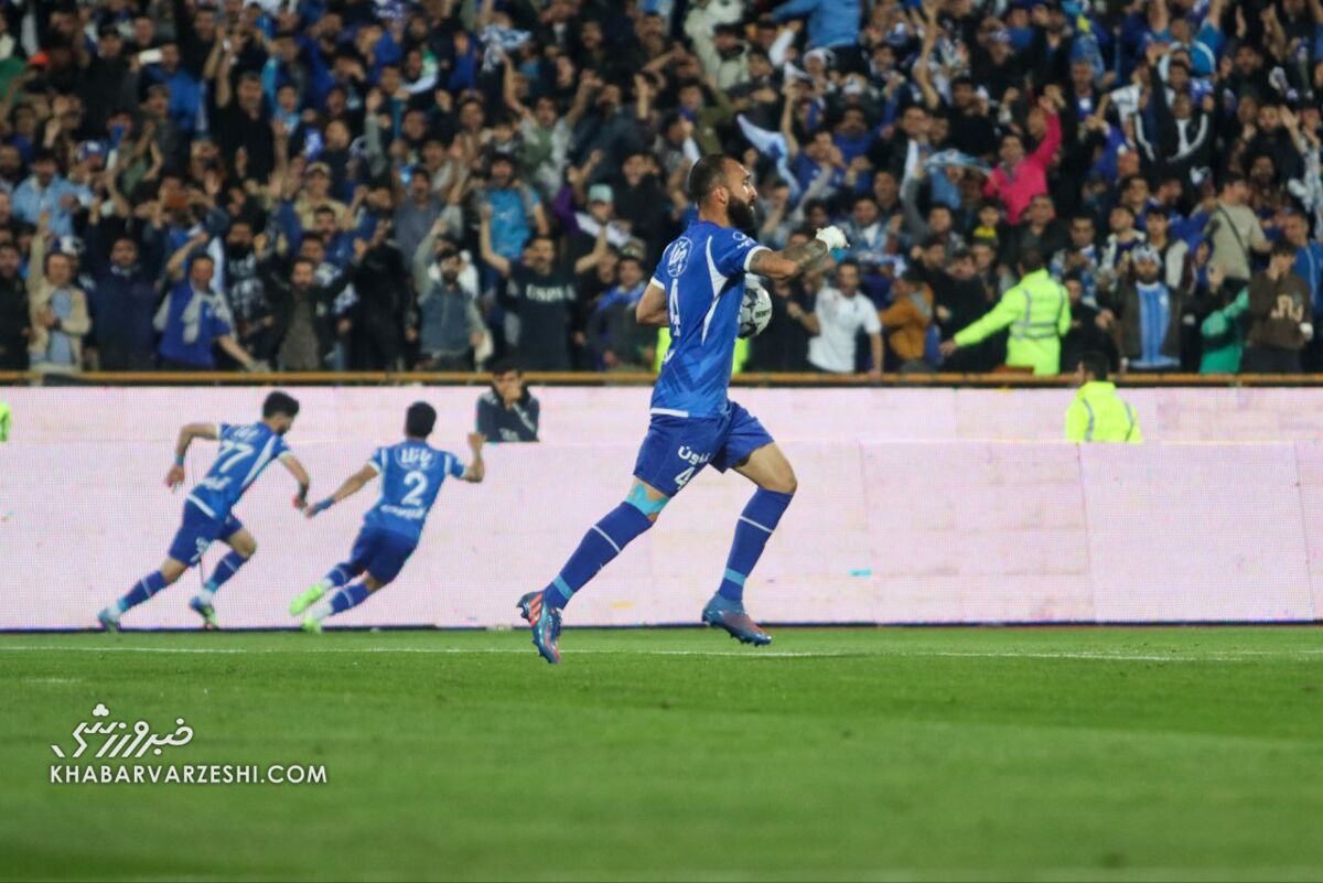 اگر در استقلال بازی نکنم، از این تیم می‌روم!