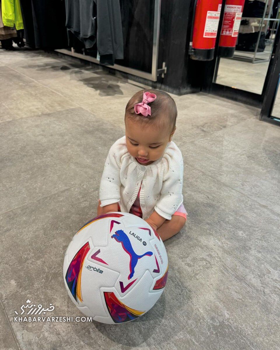 عکس| جدیدترین تصاویر از فرزند خردسال نیمار/ ستاره برزیلی دور از میادین چه میکند؟