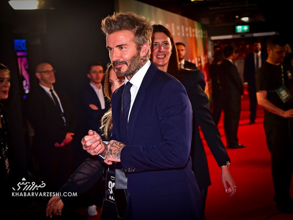 کلاس ۹۹ منچستریونایتد روی فرش قرمز/ از بکام و نویل تا شرینگام و همسری که ۲۰ سال از خودش کوچکتر است +تصاویر