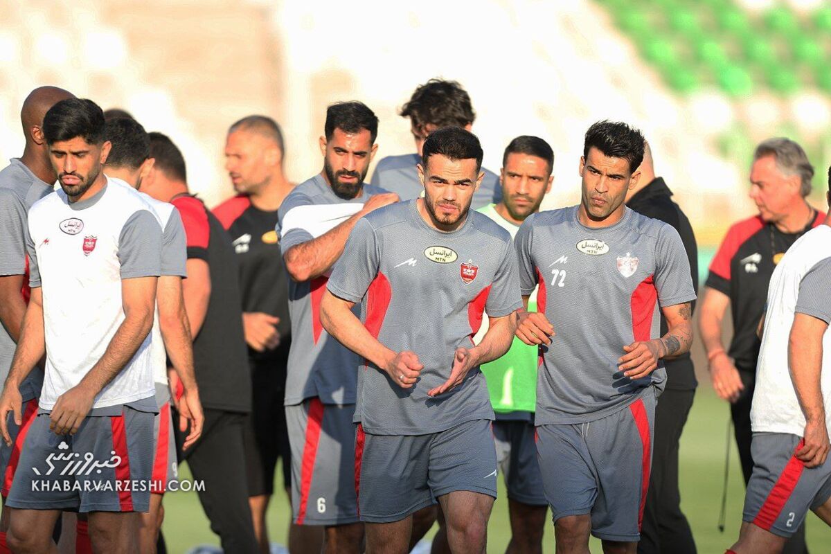 اورونوف در تمرین پرسپولیس