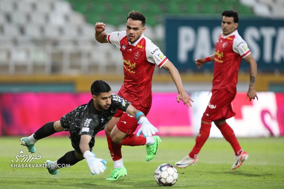 عکس| چراغ سبز پدیده لیگ به استقلال/ آرشا شکوری مقابل پرسپولیس کری خواند! عکس| چراغ سبز پدیده لیگ به استقلال/ آرشا شکوری مقابل پرسپولیس کری خواند!