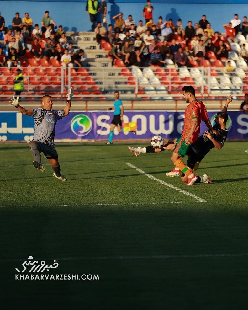 عکس| هشتپا پرسپولیس دوباره اوج گرفت