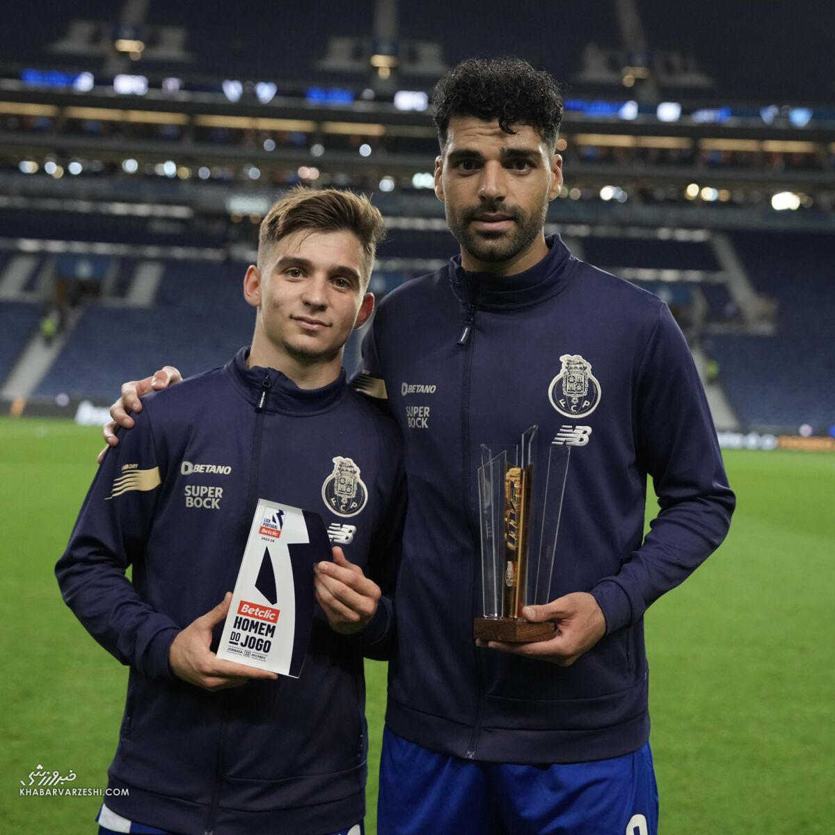 عکس| جایزه ویژه برای مهدی طارمی پس از گریههای تلخ