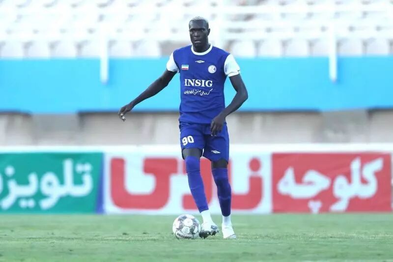 ستاره استقلال خوزستان از بازی مقابل پرسپولیس محروم شد ستاره استقلال خوزستان از بازی مقابل پرسپولیس محروم شد