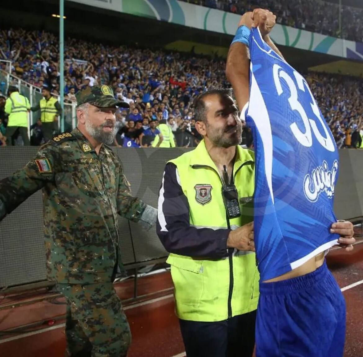 عکس| درخواست بامزه یک هوادار از ستاره استقلال