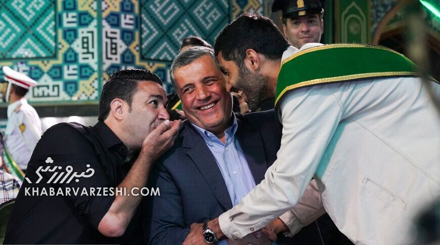 صحبتهای درگوشی جواد نکونام با یک پرسپولیسی در تجریش +عکس