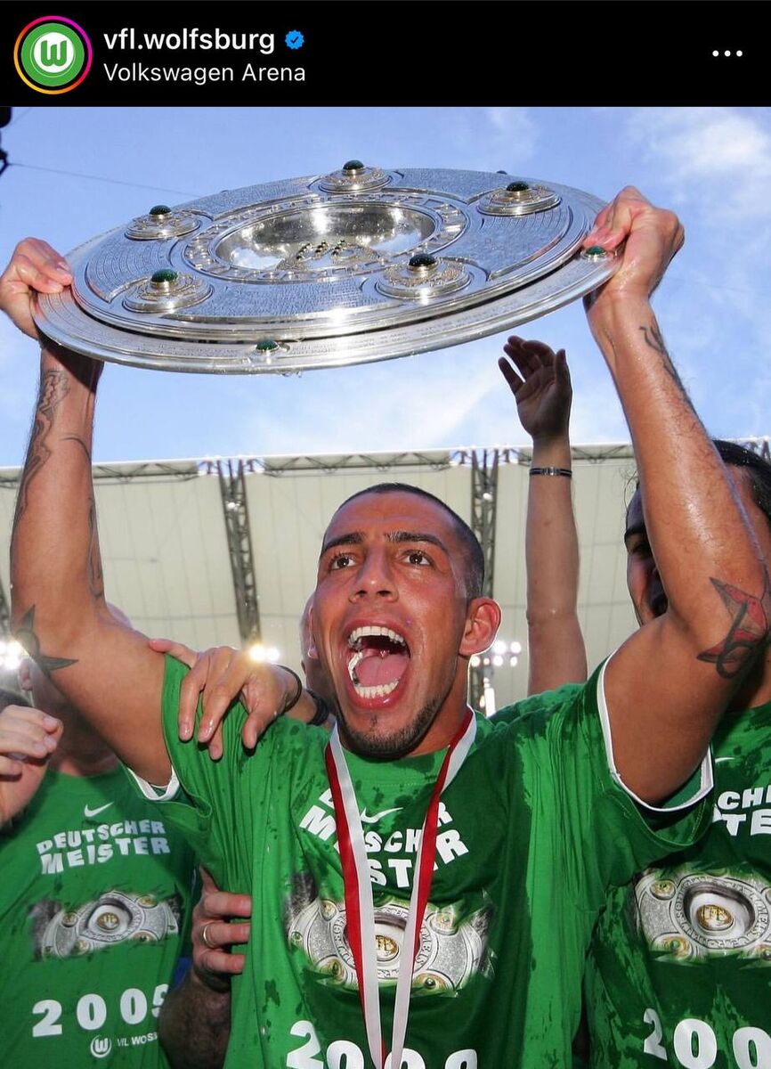 عکس| پیام ولفسبورگ برای اشکان دژاگه پس از خداحافظی؛ افسانه برای همه چیز متشکریم!