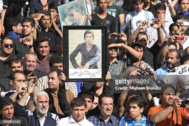 تصاویر تکاندهنده و غمانگیز از روز درگذشت خوشتیپترین چهره تاریخ فوتبال ایران