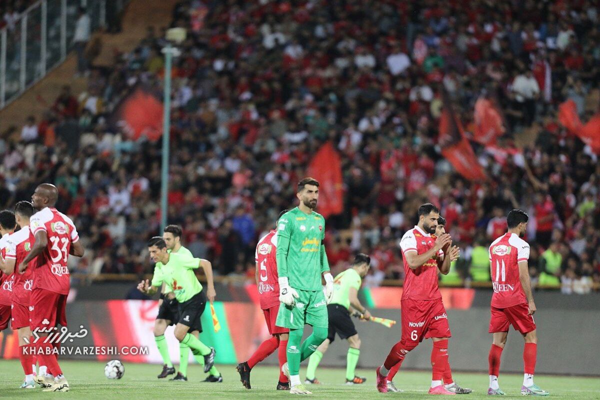 چهره جنجالی نقل و انتقالات در ترکیه رویت شد/ عکس از سواحل آنتالیا چهره جنجالی نقل و انتقالات در ترکیه رویت شد/ عکس از سواحل آنتالیا