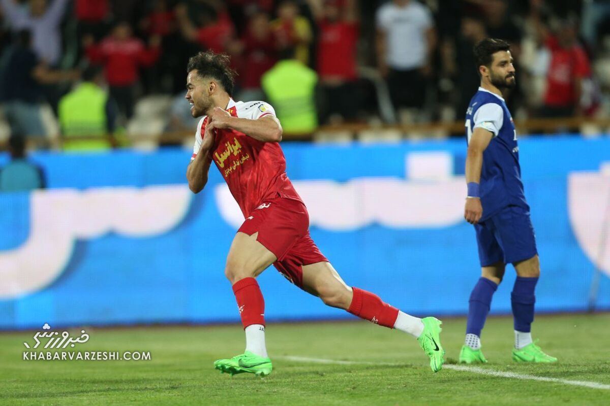 عکس| پست عاشقانه اورونوف برای پرسپولیس با احترام نظامی عکس| پست عاشقانه اورونوف برای پرسپولیس با احترام نظامی