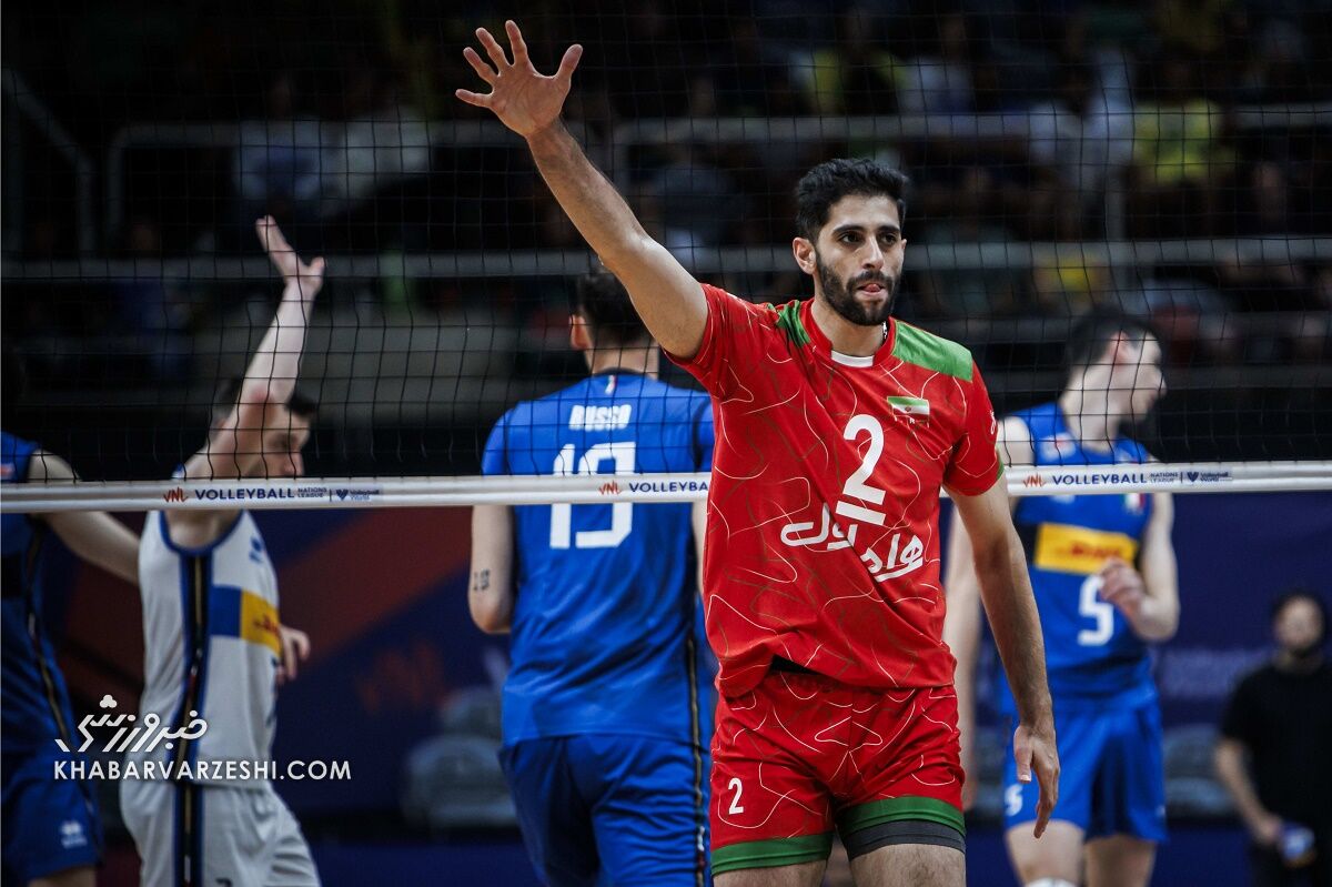 کورک مقابل عبادیپور زانو زد!/ لقب جالب لهستانیها برای کاپیتان ایران کورک مقابل عبادیپور زانو زد!/ لقب جالب لهستانیها برای کاپیتان ایران